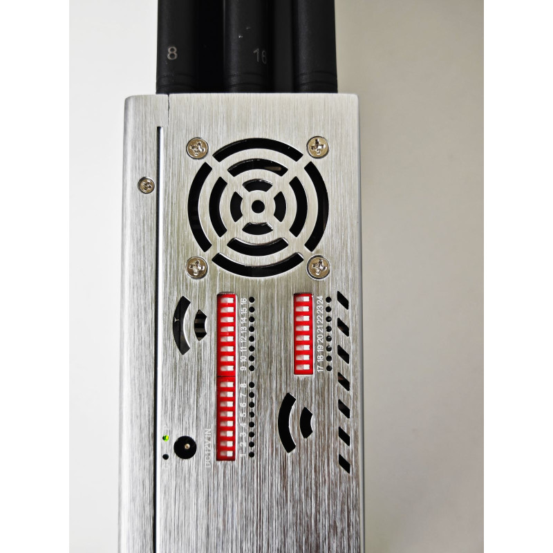 Потужна портативна глушилка сигналів мобільного зв'язку для кабінету, в автомобіль «PREDATOR-24» (2G/3G/4G/5G/GSM/DCS/GPS L1-L5/RC 315, 433-434, 868/WI-Fi 2.4G 5.2G 5.8G/PCS/UFH/CDMA/VHF/LOJACK) 24 Вт