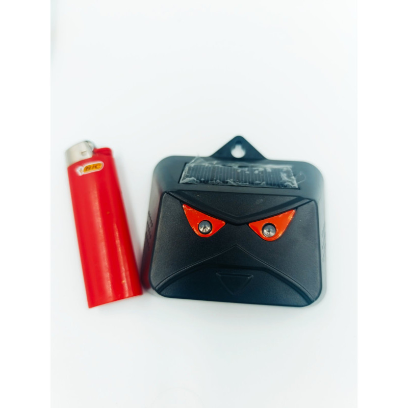 Сонячний відлякувач тварин