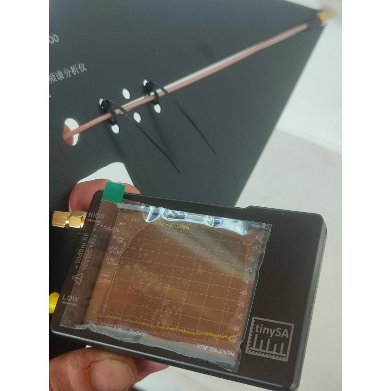 Детектор дронів Tiny SA з екраном 2,8 дюйма ( 600-900 МГц )