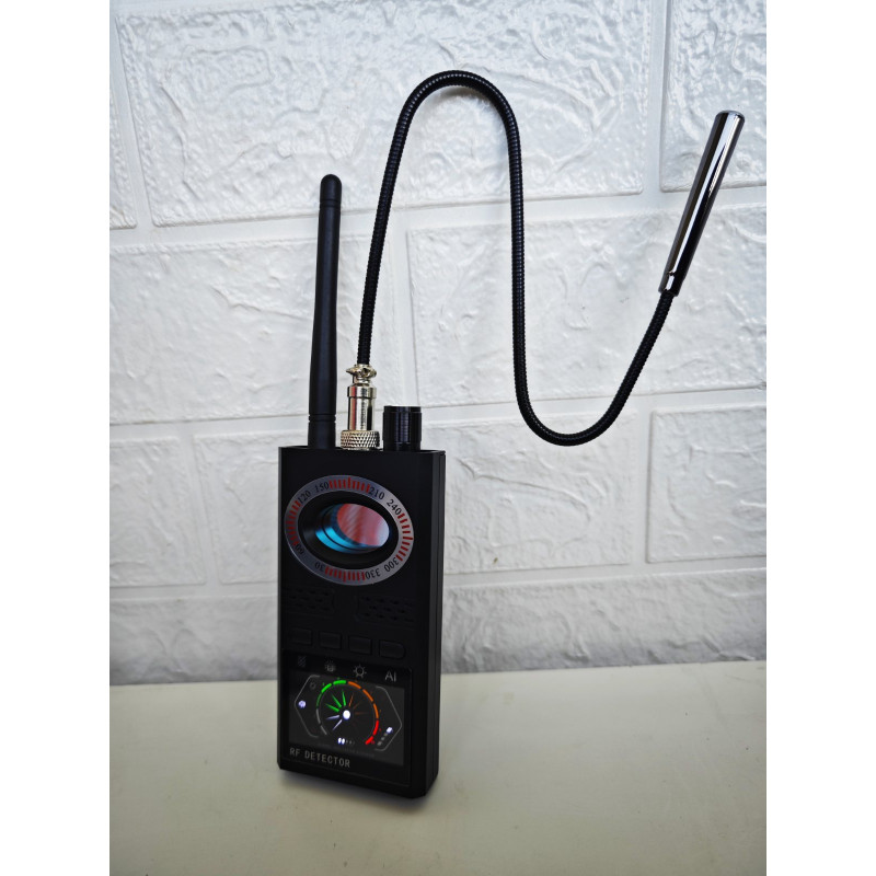 Оновлений детектор жучків GPS трекерів і прихованих відеокамер К68S c голосовими підказками меню (3 в 1 )