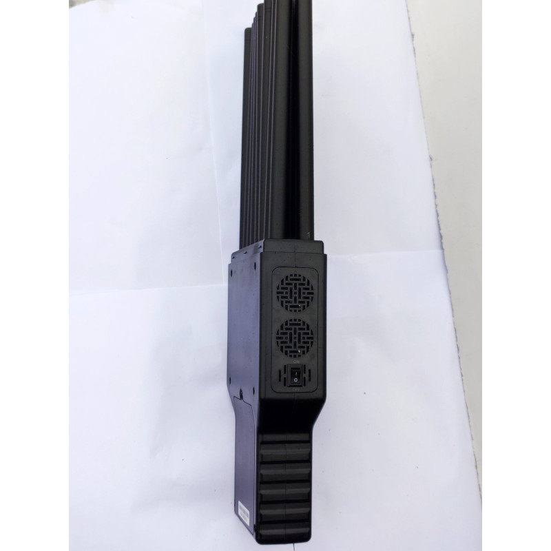 Мультичастотна глушилка сигналів мобільного зв'язку (GPS/Wi-Fi/GSM/5G/VHF/LOJACK/RC) Термінатор 18 Вт