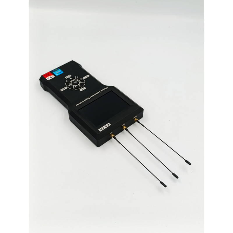 Детектор жучків ATB-JC01 визначає джерела Wi-Fi, Bluetooth і TAG-сигналів, аналізує їх потужність, частоту і MAC-адреси.