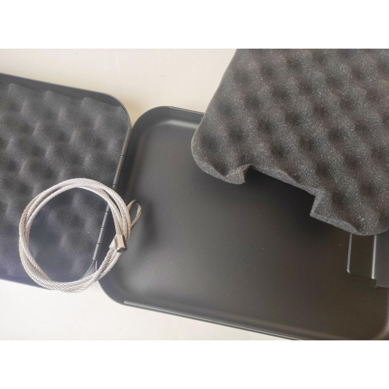 Переносной сейф для пистолета, украшений, ключей, документов, денег с кодовым замком 24х16х5